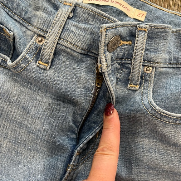Levi's 311 Shaping Skinny Capri Jeans Mid Rise Denim Medium Wash Blue Size 27 - Picture 6 of 12